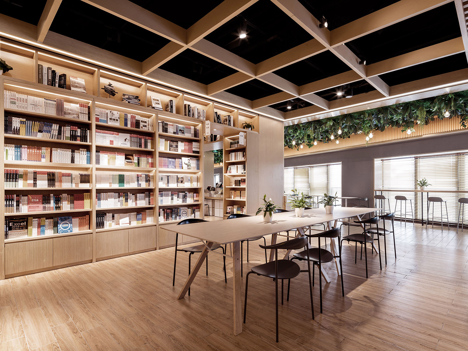 半山裝飾：合肥辦公樓裝修，設(shè)計(jì)施工一體化(圖2)